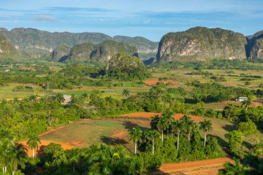 Vinales Vadisi, Cu 'da mogotlarla panoramik manzara