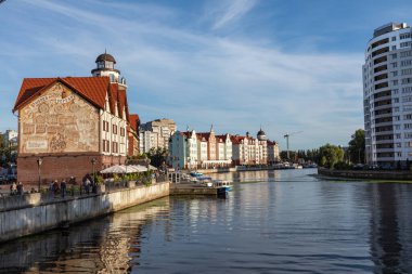 Kaliningrad, Rusya - 04 Eylül 2019: Binaların F'ye Bakışı