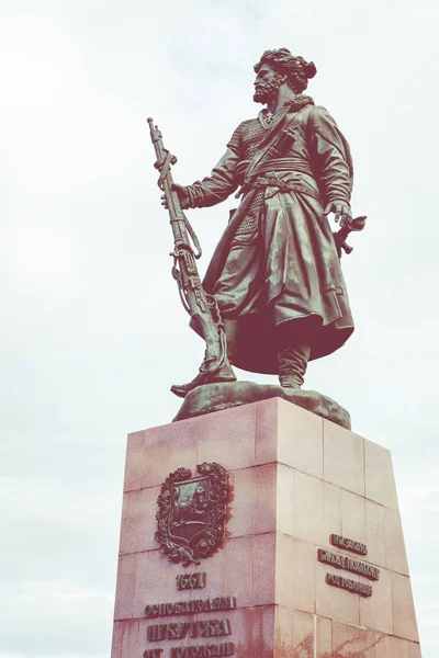 IRKUTSK, RUSSIE - 08 SEPTEMBRE 2019 : Monument aux fondateurs — Photo