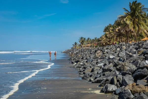 SERREKUNDA, THE GAMBIA - NOVEMBER 22, 2019: Beach near the Seneg — 스톡 사진