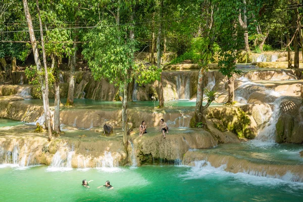 Waterval Tad Sae in de provincie Luang prabang, Laos — Stockfoto