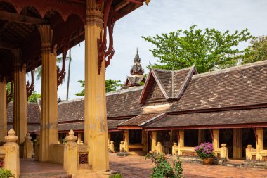 Wat Sisaket Tapınağı Vientiane şehrinde Eski mimari ve Buda