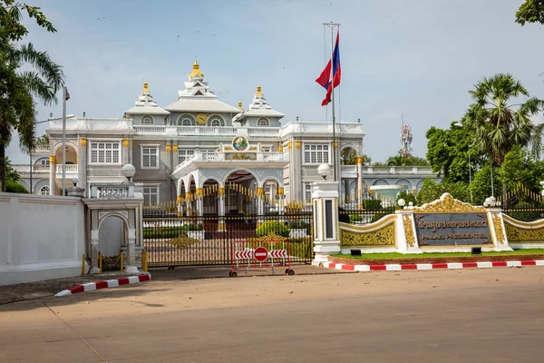 VIENTIANE, LAOS - 05 OCTOBRE 2019 : Palac présidentiel de Vientiane — Photo