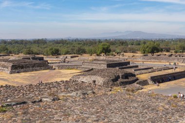 Meksika 'nın Teotihuacan şehrindeki piramitler..