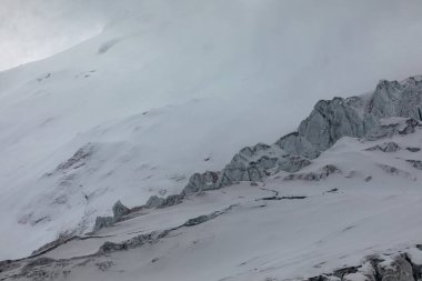 Yürüyüş sırasında Cotopaxi Volvcano 'dan görüntü. Cotopaxi Ulusal Parkı, Ekvador. Güney Amerika.