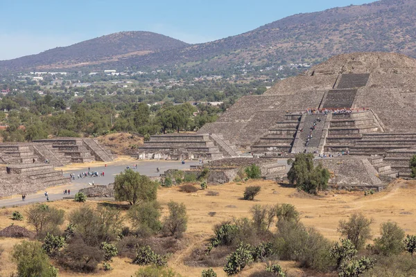 メキシコのTeotihuacanの古代都市のピラミッド — ストック写真