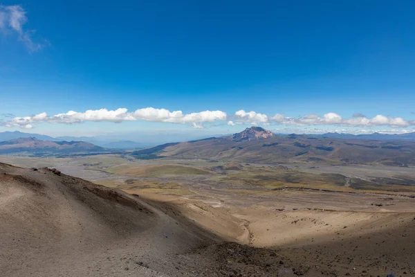 Widok Wulkanu Cotopaxi Podczas Trasy Trekkingowej Park Narodowy Cotopaxi Ekwador — Zdjęcie stockowe