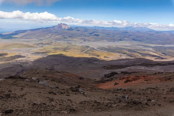 Widok Wulkanu Cotopaxi Podczas Trasy Trekkingowej Park Narodowy Cotopaxi Ekwador — Zdjęcie stockowe