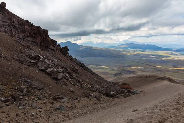 Widok Wulkanu Cotopaxi Podczas Trasy Trekkingowej Park Narodowy Cotopaxi Ekwador — Zdjęcie stockowe