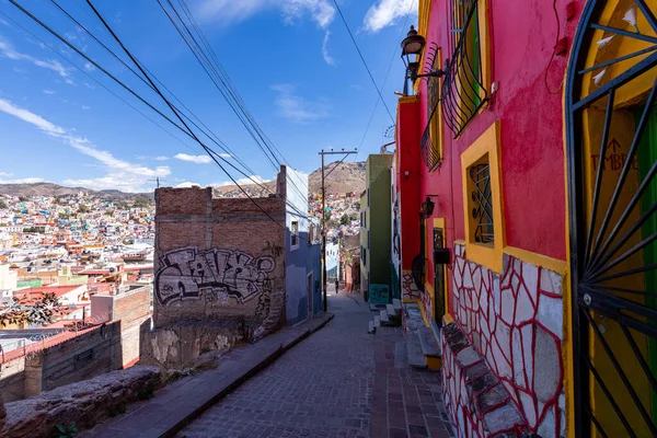 Színes Gyarmati Házak Guanajuato Óvárosában Színes Sikátorok Szűk Utcák Guanajuato — Stock Fotó