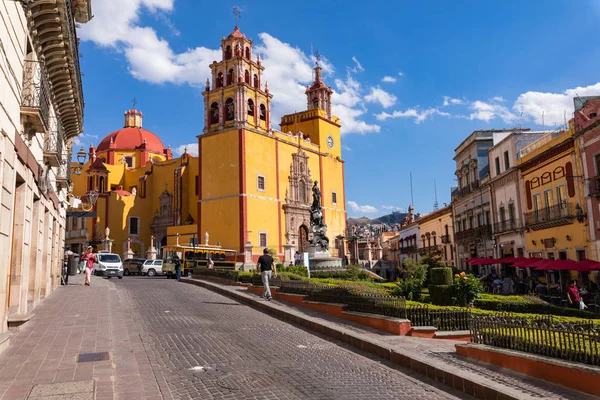 Színes Gyarmati Házak Guanajuato Óvárosában Színes Sikátorok Szűk Utcák Guanajuato — Stock Fotó