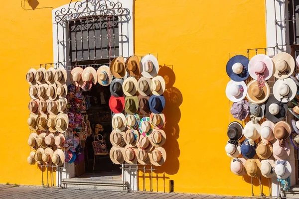 Traditionele Souvenirwinkel Met Hoeden Mexico — Stockfoto