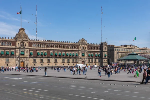 Zocalo Mexiko Stadt Mit Dem Nationalpalast — Stockfoto