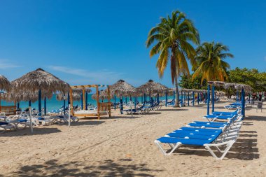 PLAYA ANCON, CUBA - 17 Aralık 2019 Trinidad, Küba yakınlarındaki Playa Ancon plajı