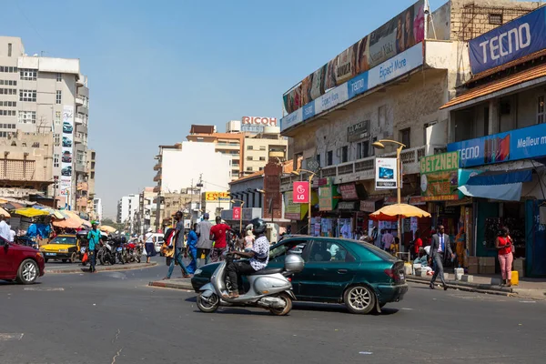 达喀尔 塞内加尔 2019年11月11日 在塞内加尔首都达喀尔工作和工作的人 — 图库照片