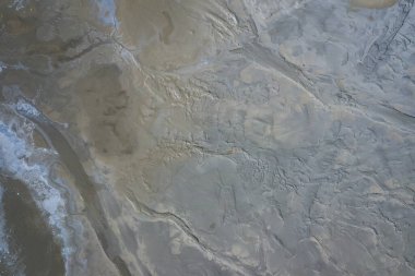 Sürrealist endüstriyel yerin havadan görünüşü. Kuru yüzey. Çöl manzarası. Çevreye insan etkisi. Yukarıdan bak. Soyut endüstriyel geçmiş. Fotoğraf: İHA.