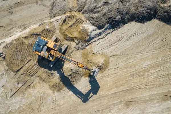 Légi Felvétel Ipari Ásványok Nyílt Aknájáról Opencast Bánya Sok Géppel — Stock Fotó