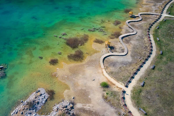 Letecký Pohled Dřevěnou Cestičku Nad Tureckou Barvou Jezera Sucho Pohled — Stock fotografie