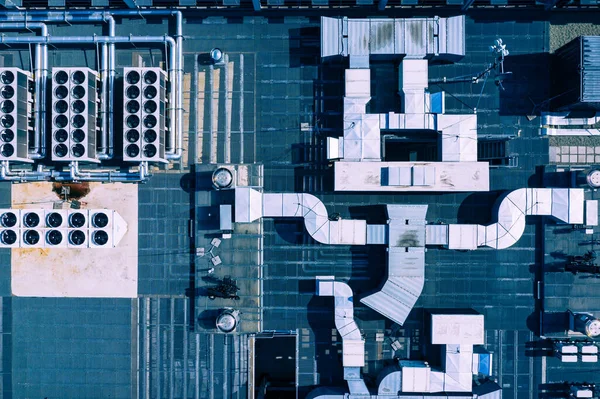 Lüftungsanlage Auf Dem Hausdach Regenwetter Industrial Air System Der Lüftung — Stockfoto