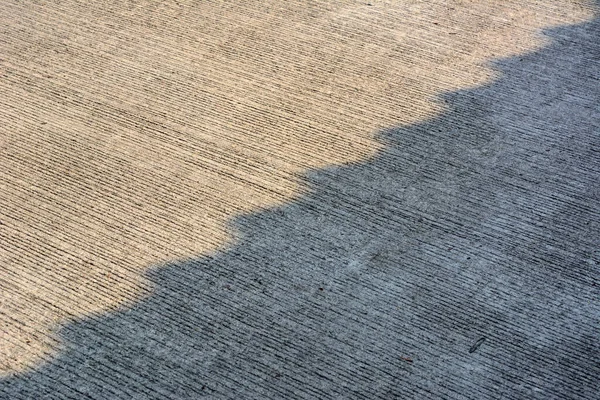 Lichter Schatten Auf Betonfahrbahn Dorf — Stockfoto