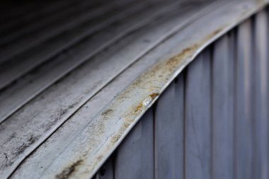 Antika, eski ve kirli tente. Harika bir çatı..