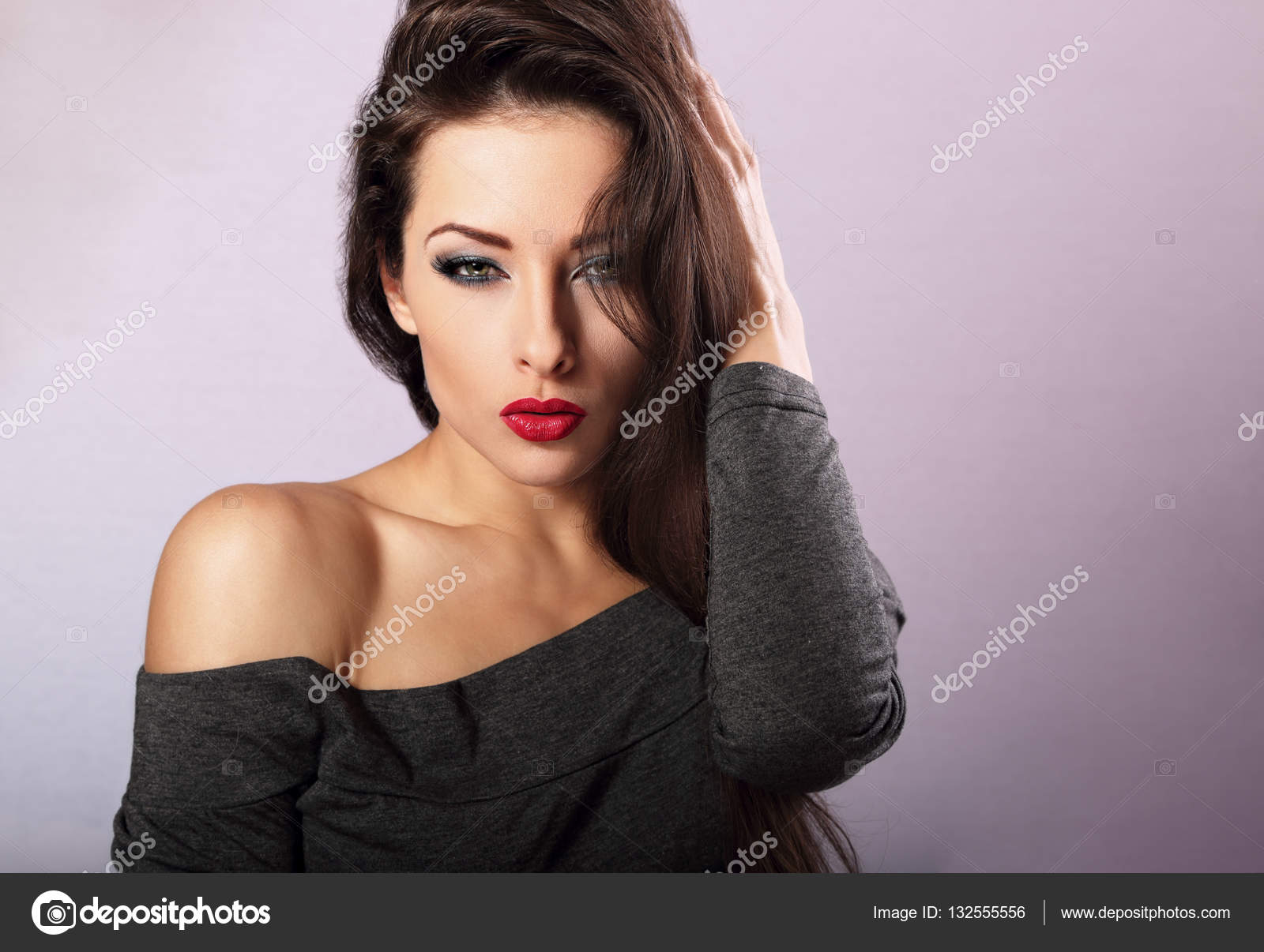 Femme Sexy Belle Lumineux Maquillage Avec Rouge à Lèvres à