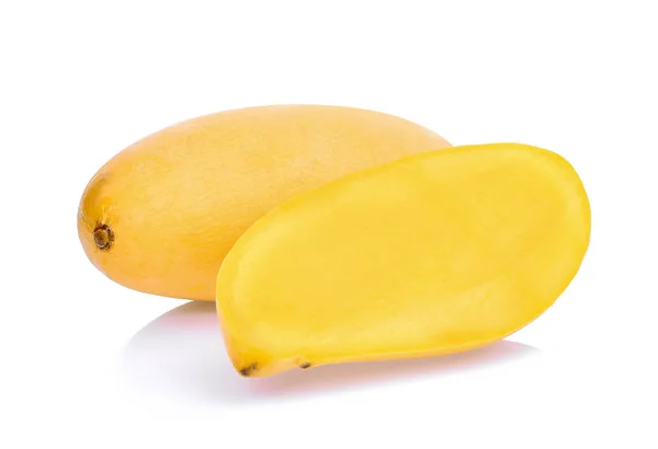 Friss mangó izolált fehér háttér — Stock Fotó