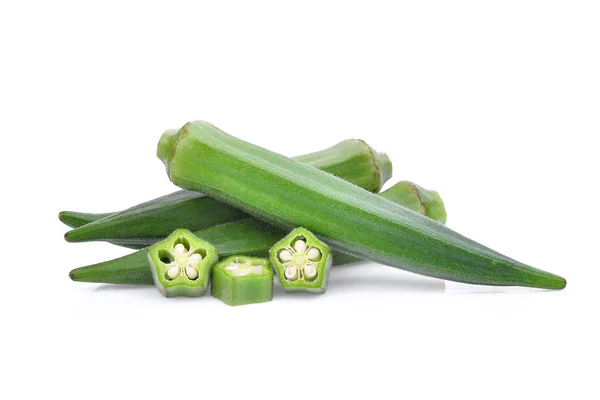 Okra vert frais isolé sur fond blanc — Photo