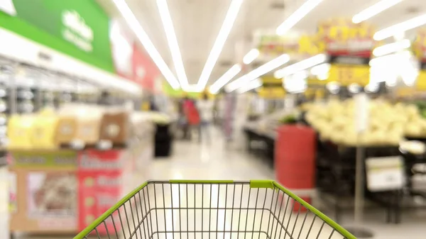 Bulanık süpermarket veya mağaza, concep alışveriş sepeti — Stok fotoğraf