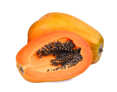 tam ve yarım taze olgun papaya beyaz arka plan üzerinde izole