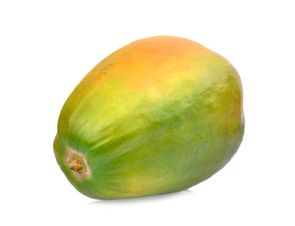 Ganze reife Papaya isoliert auf weißem Hintergrund — Stockfoto