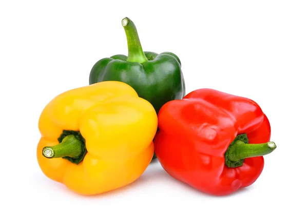 Sárga, piros, zöld, édes paprika vagy a capsicum elszigetelt Pünkösd — Stock Fotó