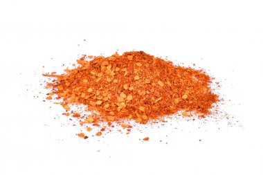 Beyaz arka plan üzerinde izole kırmızı kurutulmuş kırmızı biber