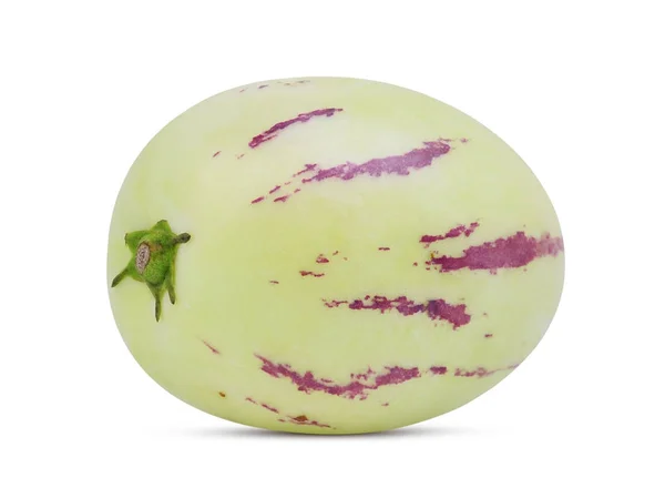 Geheel van groene pepino meloen fruit geïsoleerd op witte achtergrond — Stockfoto
