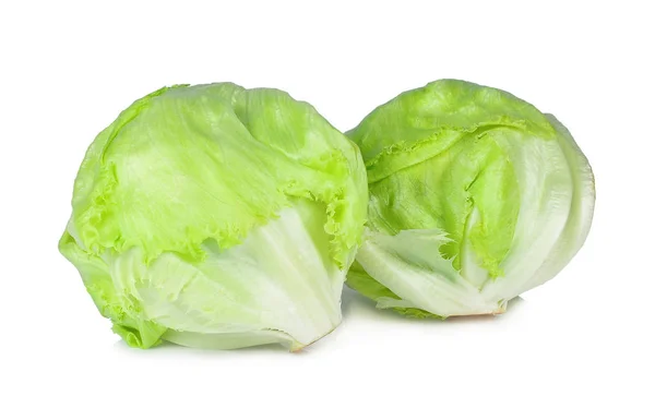 在白色背景上隔绝的绿色冰山生菜 — 图库照片