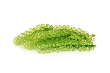 Üzüm yosunu beyaz arkaplanda izole edilmiş.