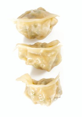 Soya soslu taze Japon gyoza köftesi.