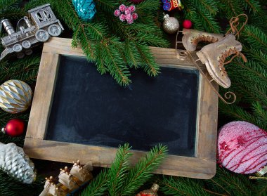 Metnin için Noel süslemesi ve boş alan