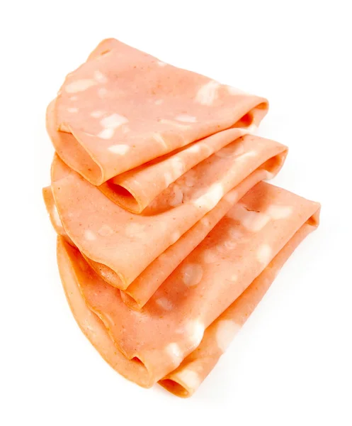 Dünne Scheiben Mortadella-Schinken isoliert auf weiß — Stockfoto