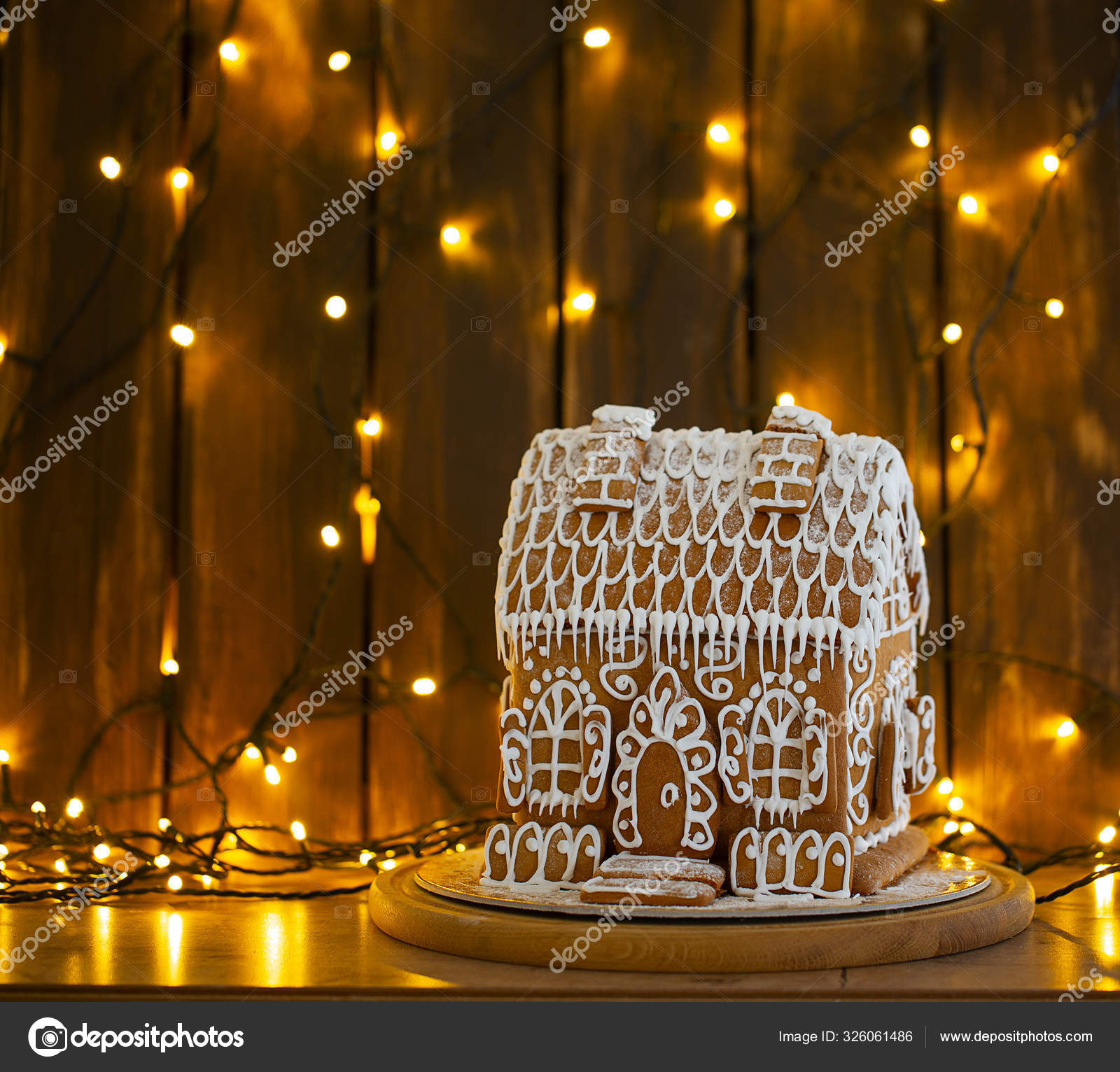 Gingerbread House Christmas Lights Stock Photo by ©dianazh 326061486