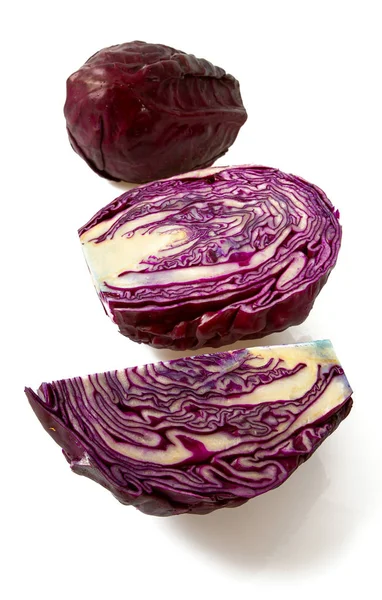 Red cabbage isolated on white backrgound — Stock Photo, Image