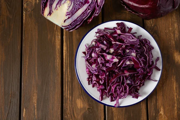 Red Cabbage Brown Wooden Surface — Stock Photo, Image