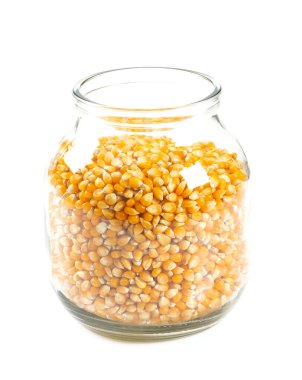 Beyaz arkaplanda izole edilmiş kurutulmuş mısır kavanozu