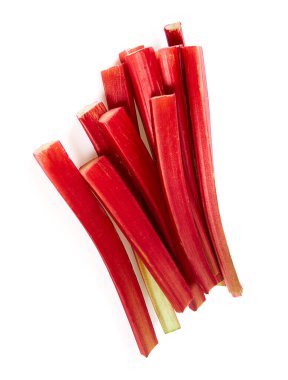 Taze ravent beyaz arkaplanda izole edilmiş.