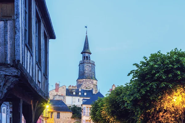 L'Horloge Tower i Dinan — Stockfoto