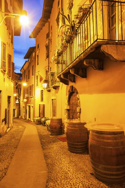 Архітектури старого міста Дезенцано-дель-Гарда — стокове фото