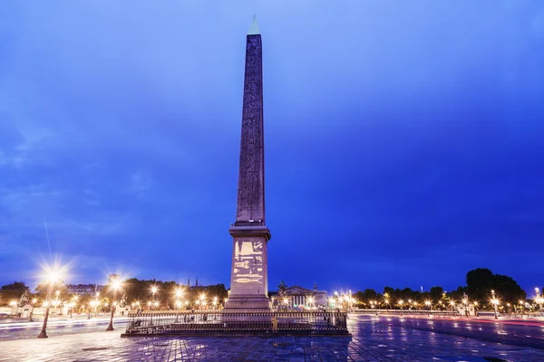 Obelisco de Luxor en la Plaza de la Concordia de París — Foto de Stock