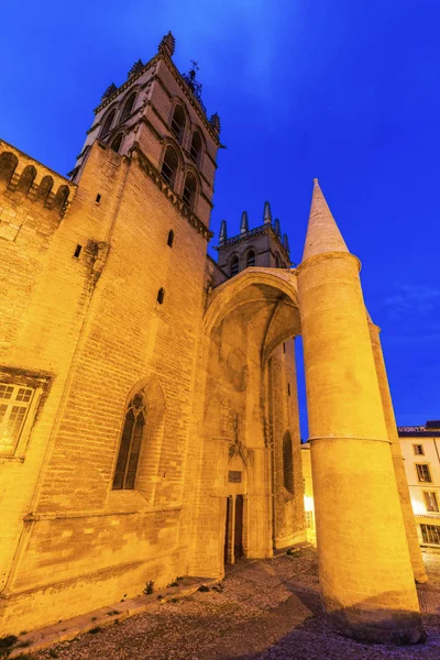 Kathedrale von Montpellier bei Nacht — Stockfoto