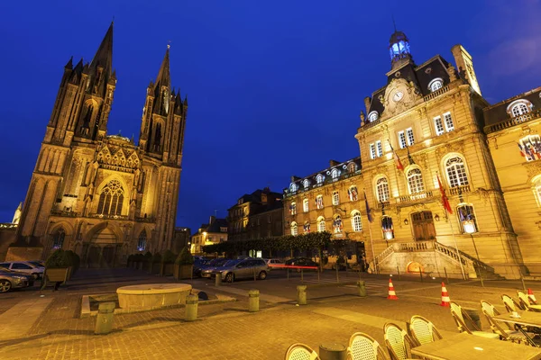Catedral de Coutances y Ayuntamiento — Foto de Stock