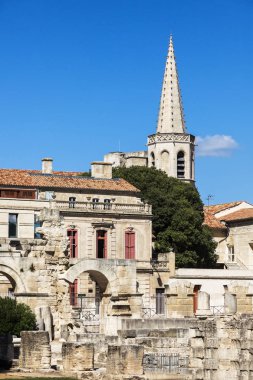 arles Roma Tiyatrosu